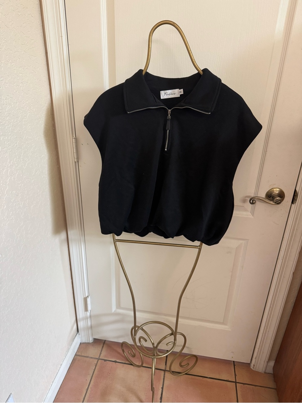Feelhoo Half-Zip Sleeveless Sweatshirt Zippered Top - Black